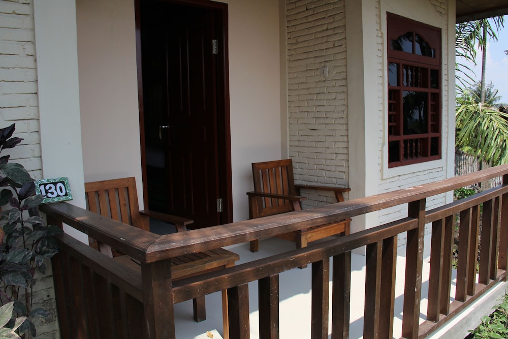 Puri Bunga Beach Cottages Lombok 8/73