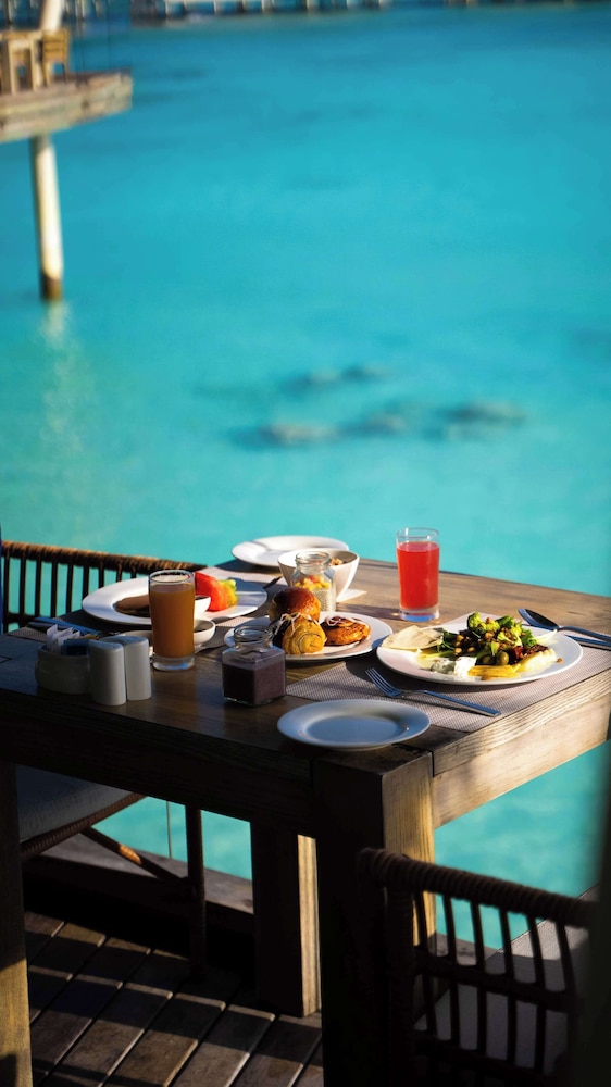 Radisson Blu Resort Maldives 56/72