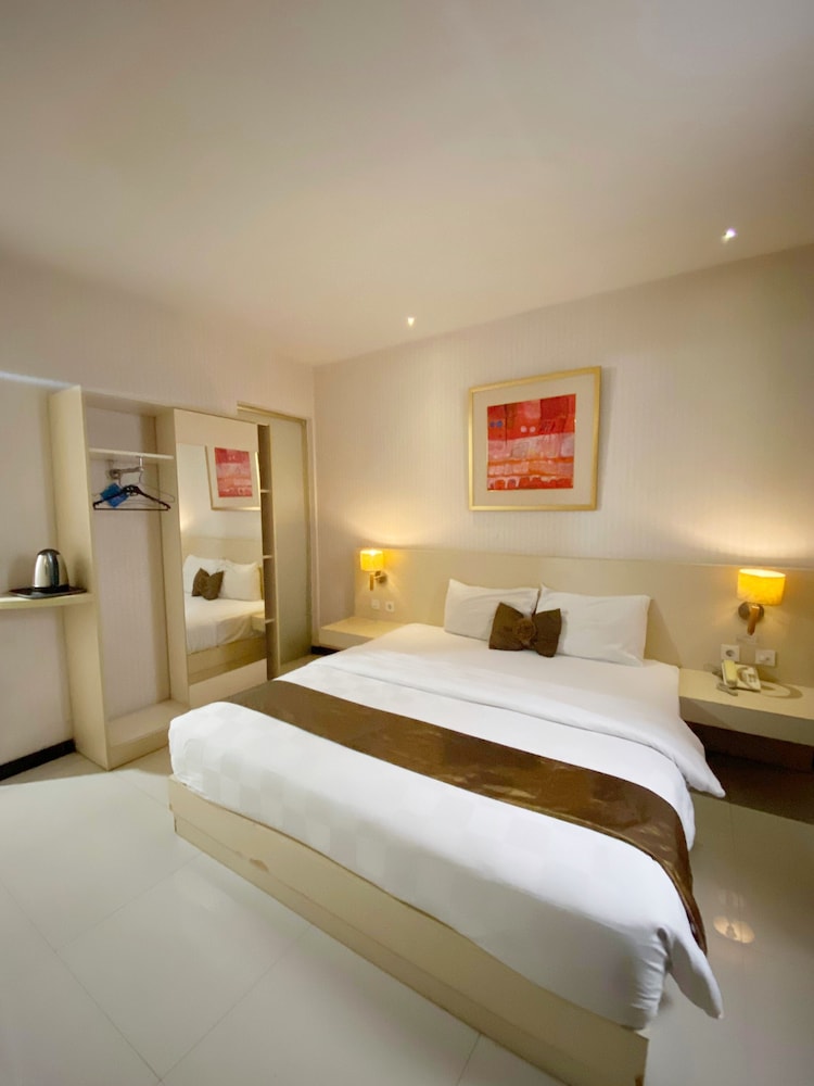 Scarlet Kebon Kawung Hotel 29/71