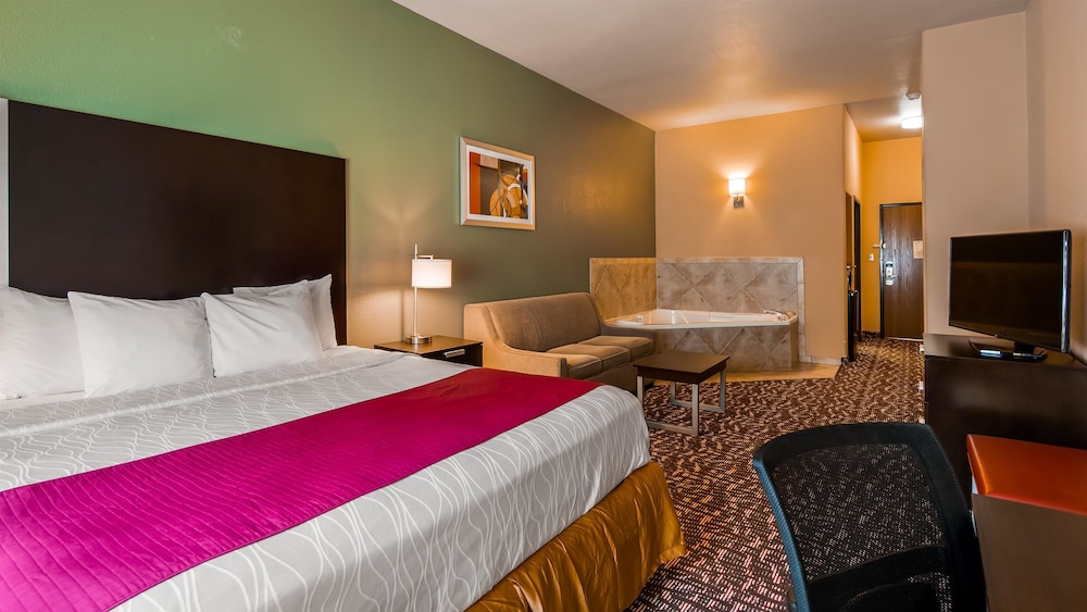 Best Western Plus The Woodlands 6/31