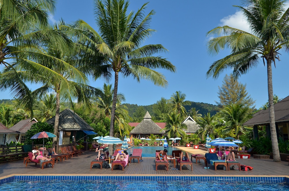Nakara Long Beach Resort 34/50