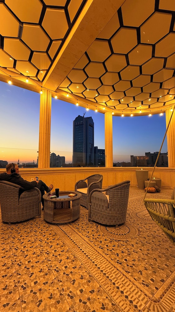 Navruz Hotel Tashkent 65/70