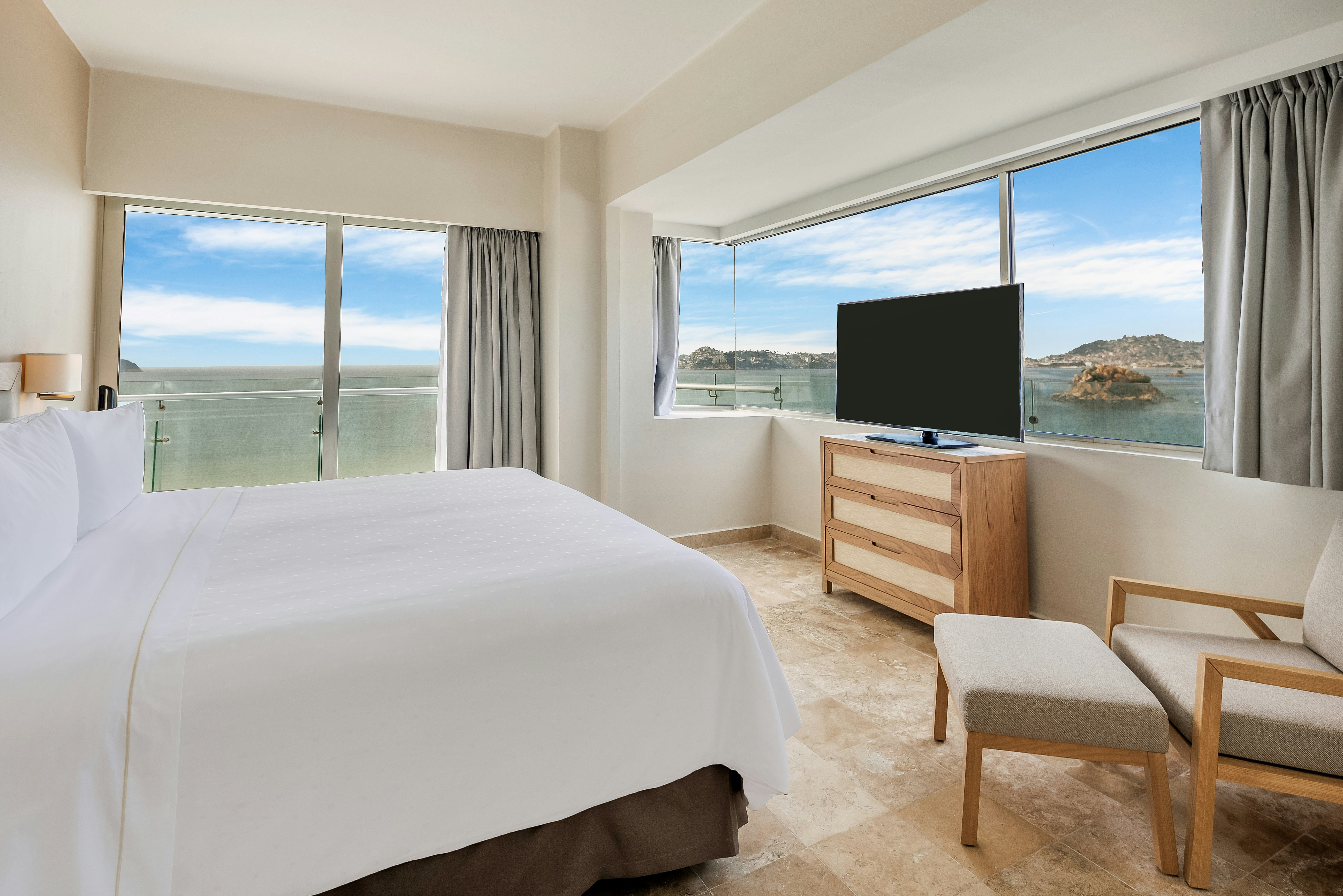 3 Bedrooms, Master, Plus, Suite