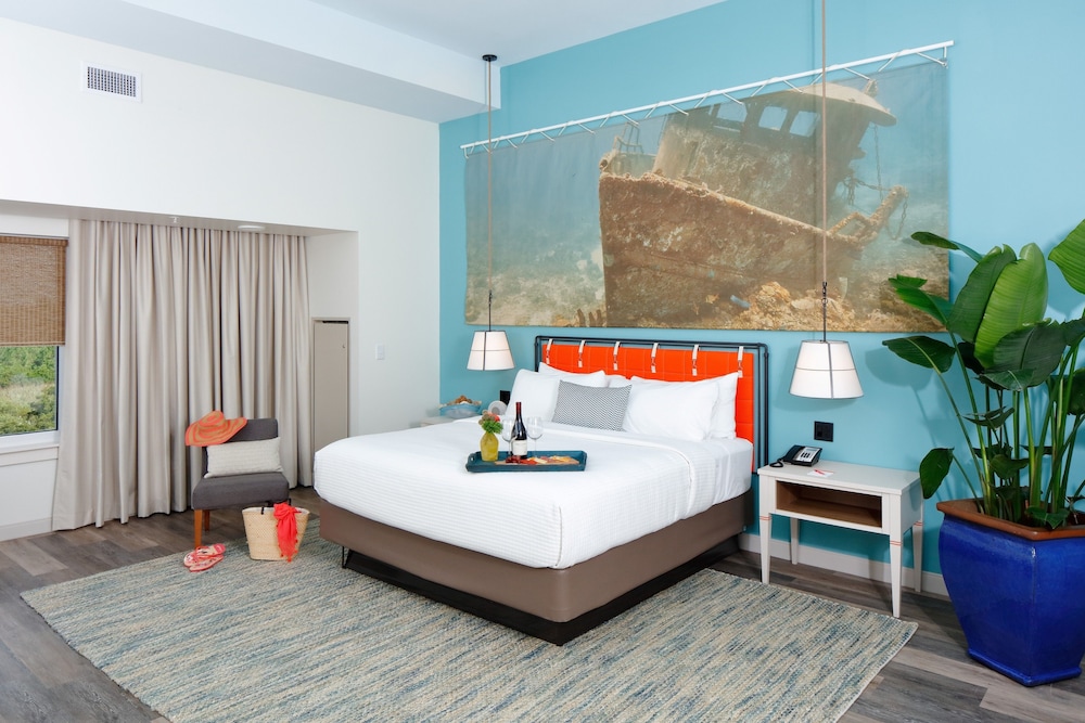 Hotel Indigo Orange Beach Gulf Shores 27/82