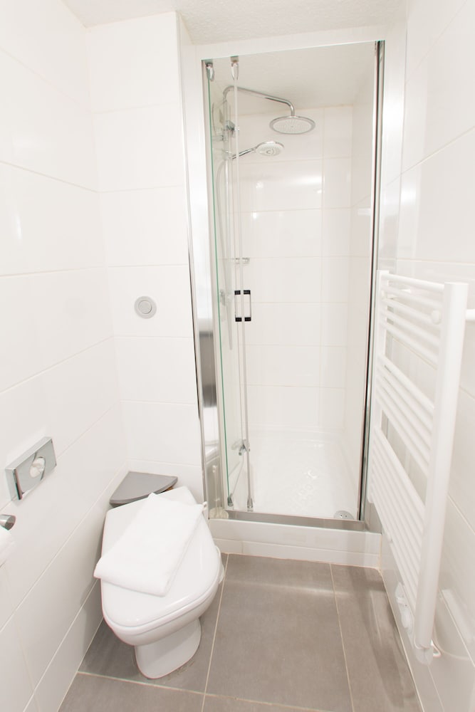Comfort Hotel Cergy Pontoise Comfort FR06 36/36