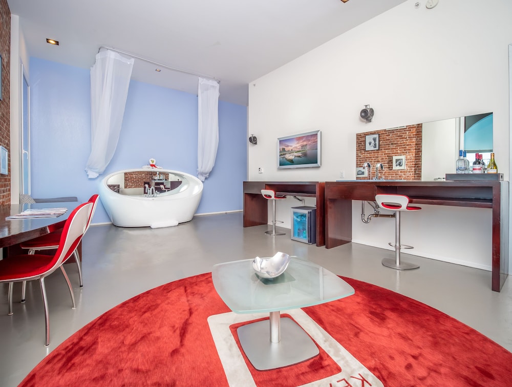 The Keating Hotel by Pininfarina 42/53