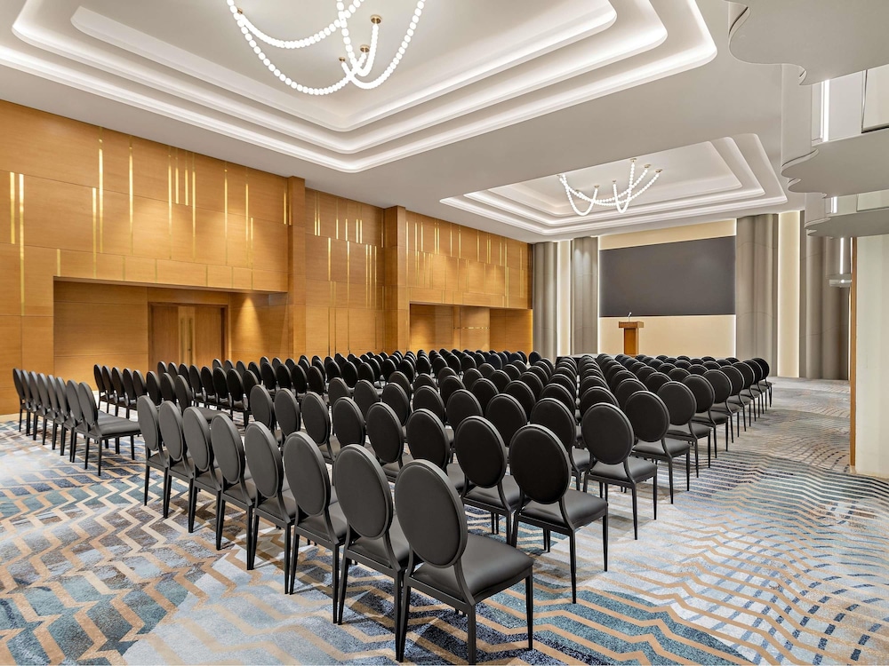 MERCURE ABU DHABI DOWNTOWN 50/58