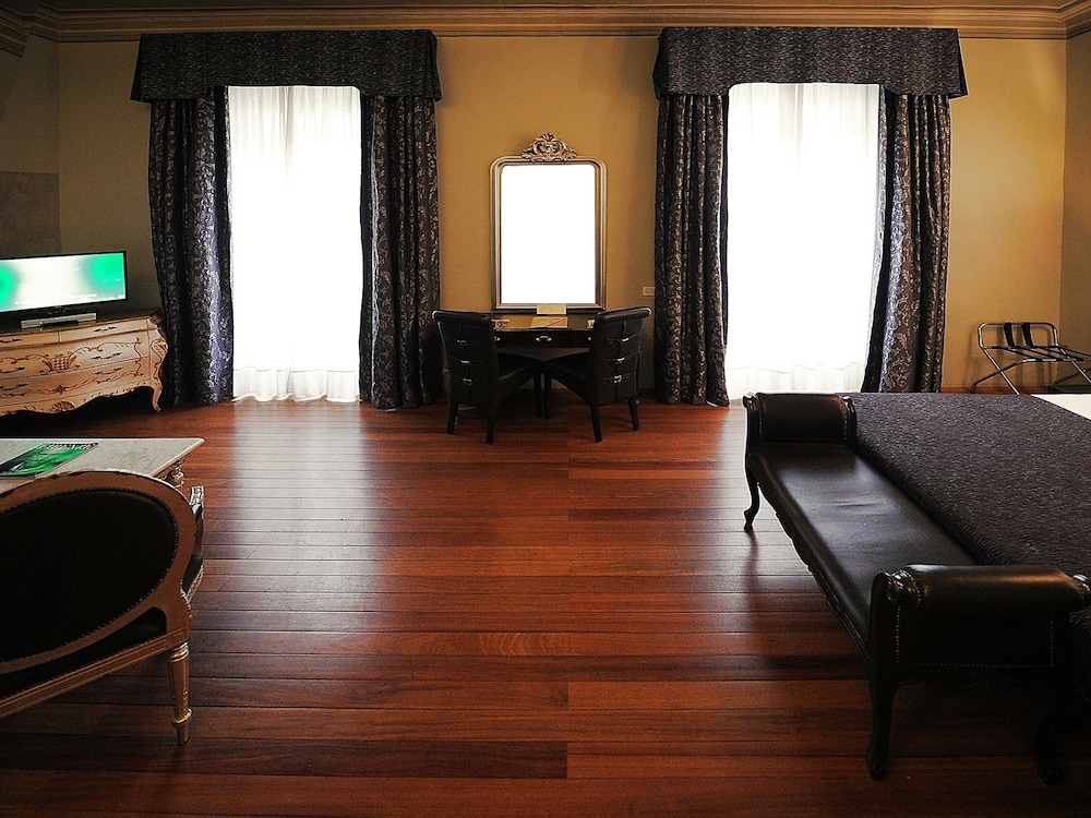 Borghese Palace Art Hotel 59/71