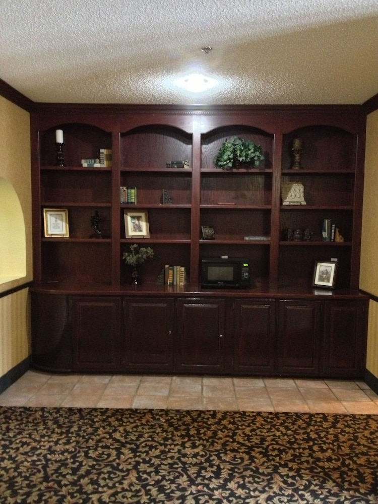 Stone Castle Hotel Conference Center 6/54