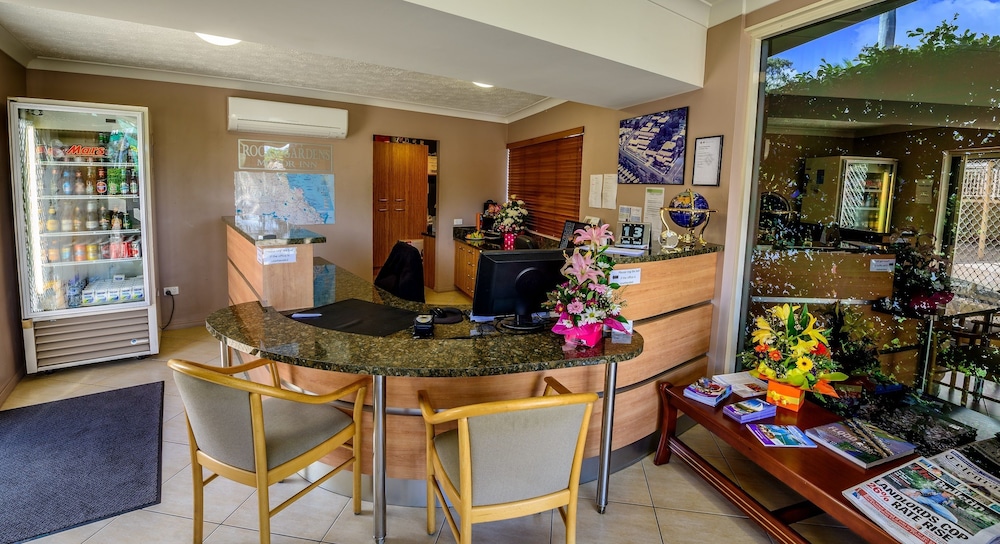 ROCKY GARDENS MOTOR INN 23/28