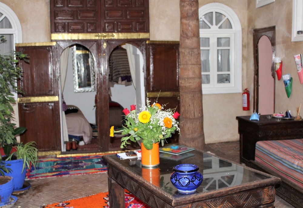 Riad Al Amine 5/30