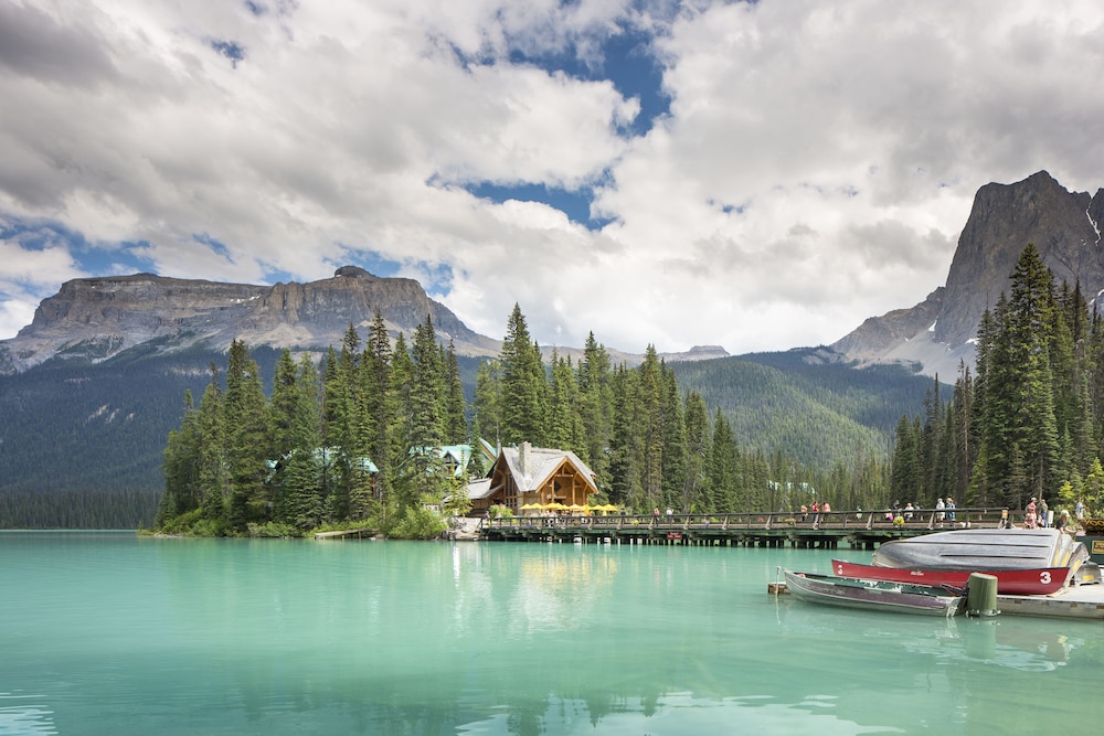 Emerald Lake Lodge 66/71