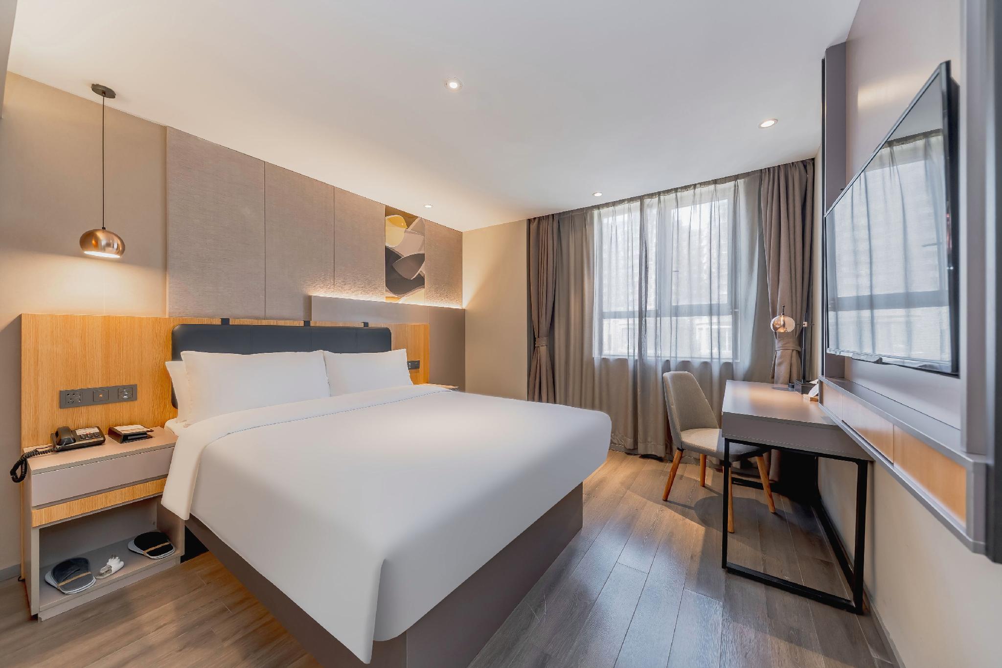 Home Inn Selected (Shanghai Hongqiao Gubei Yaohong Road Metro Station) 22/53