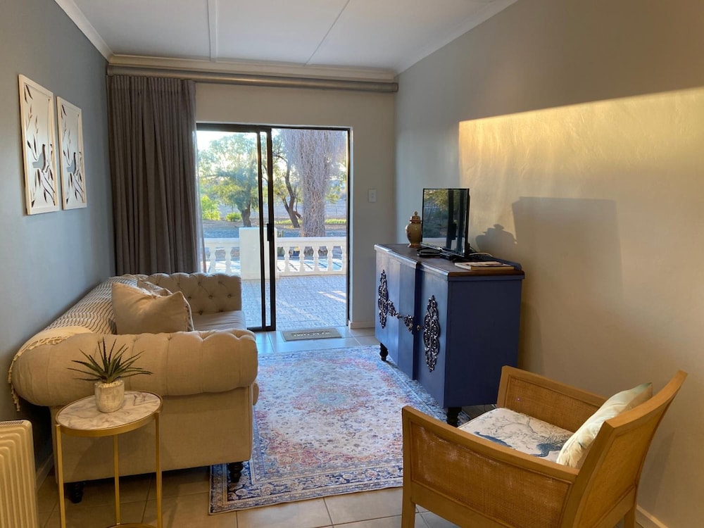 Dellville Country House & Cottages 23/50