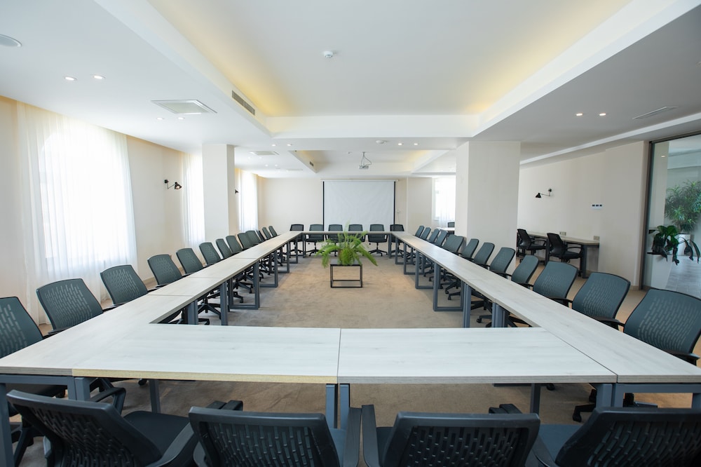 Khazar Inji Hotel 19/25