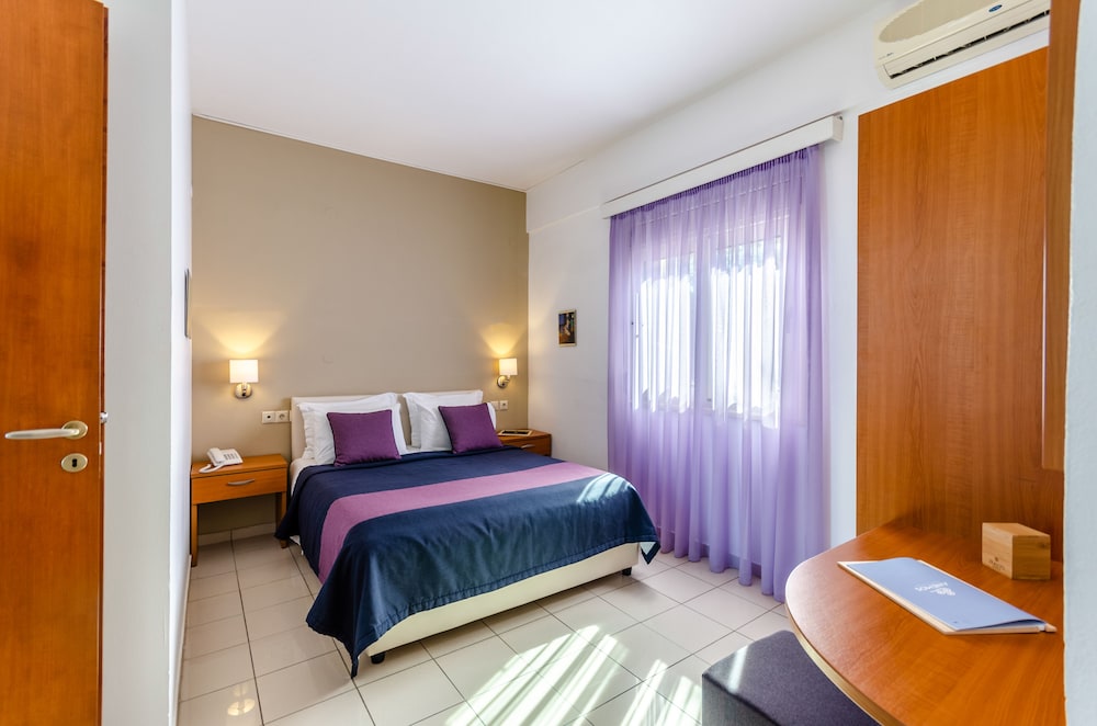 Pela Mare Hotel 15/77