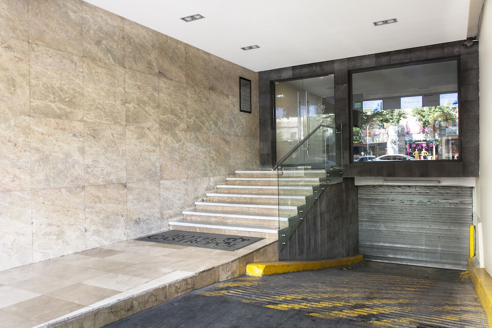 Castropol Hotel 36/43