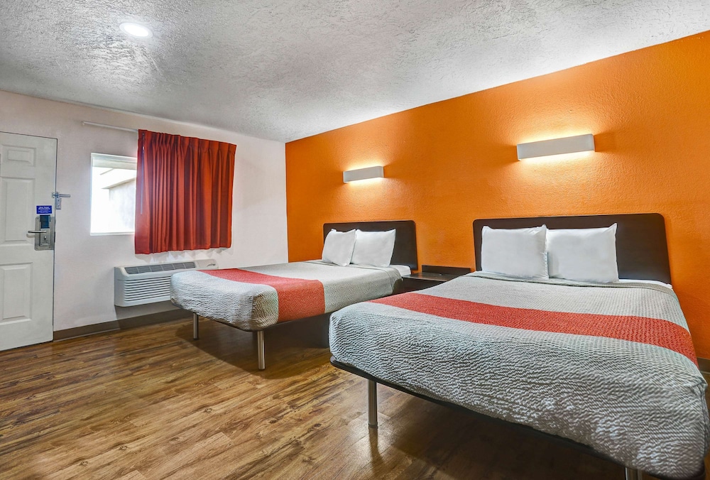 Motel6 Clovis, NM 26/69