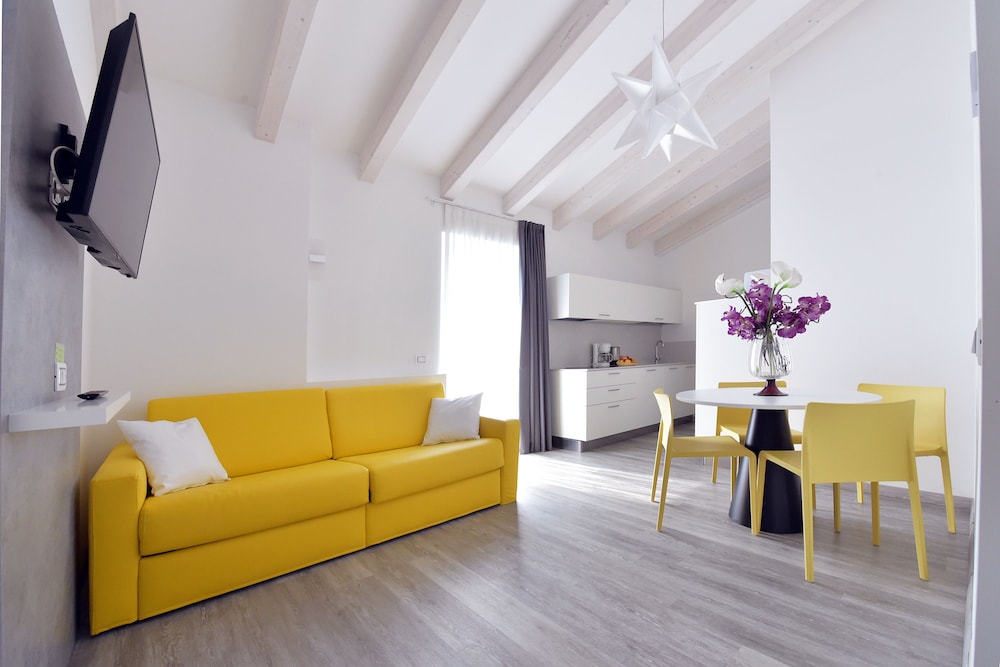 Ecohotel Primavera 48/72