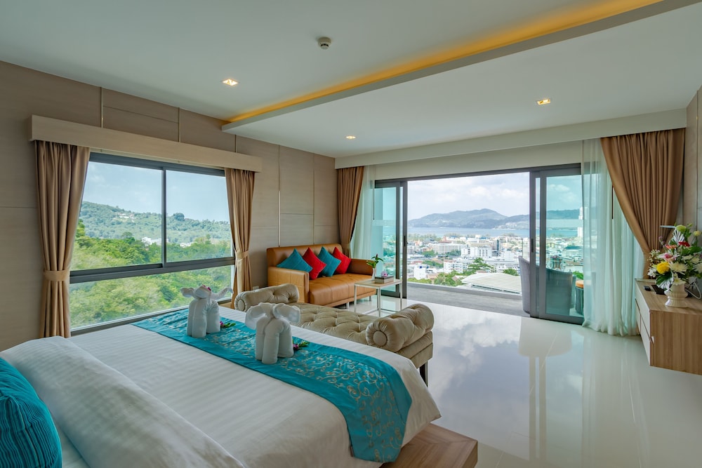 Patong Bay Hill Resort 43/70