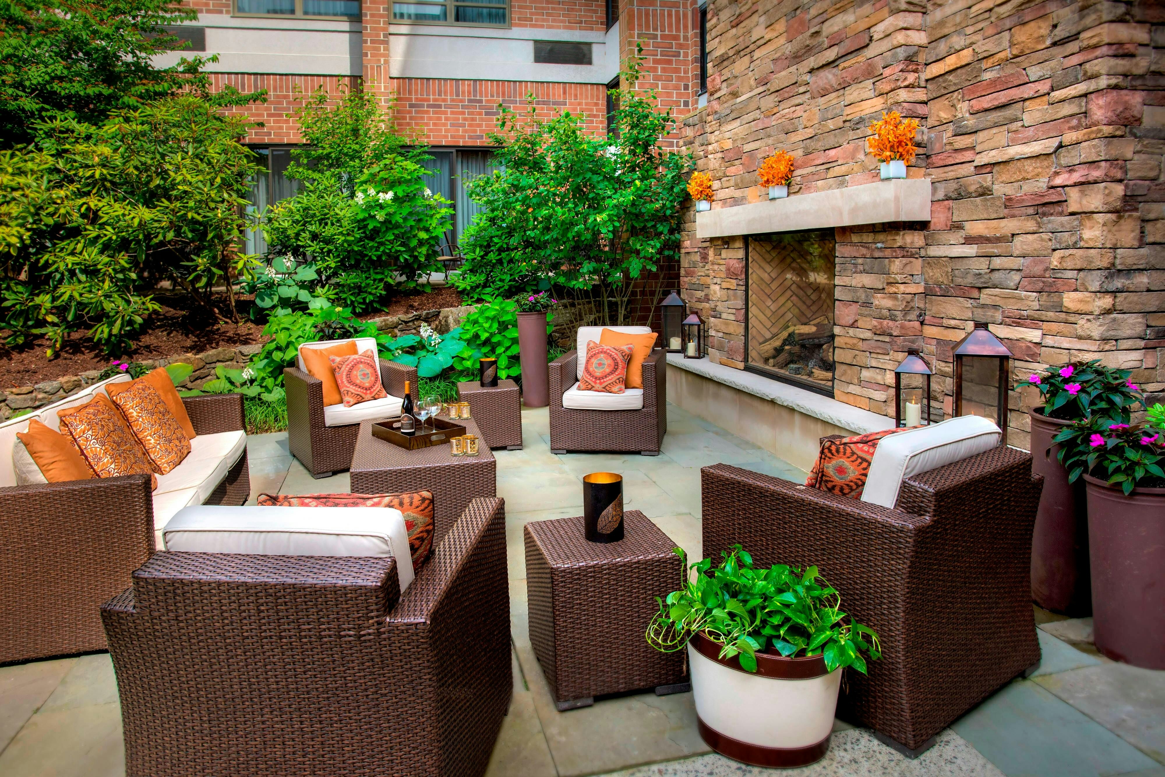 Trumbull Marriott Shelton 8/26