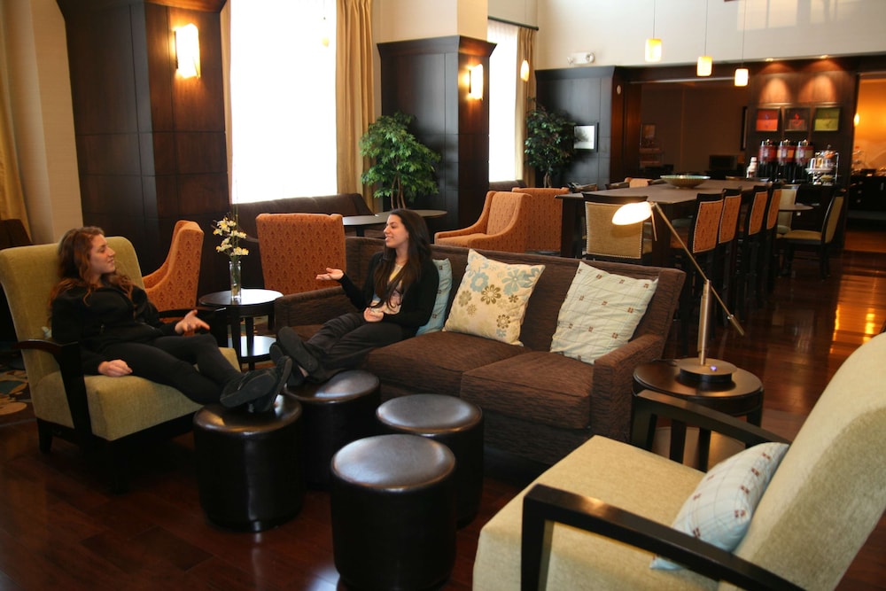 Hampton Inn Suites Detroit Canton 59/89