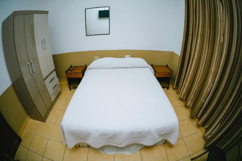 Tierra Colorada Hotel 34/74