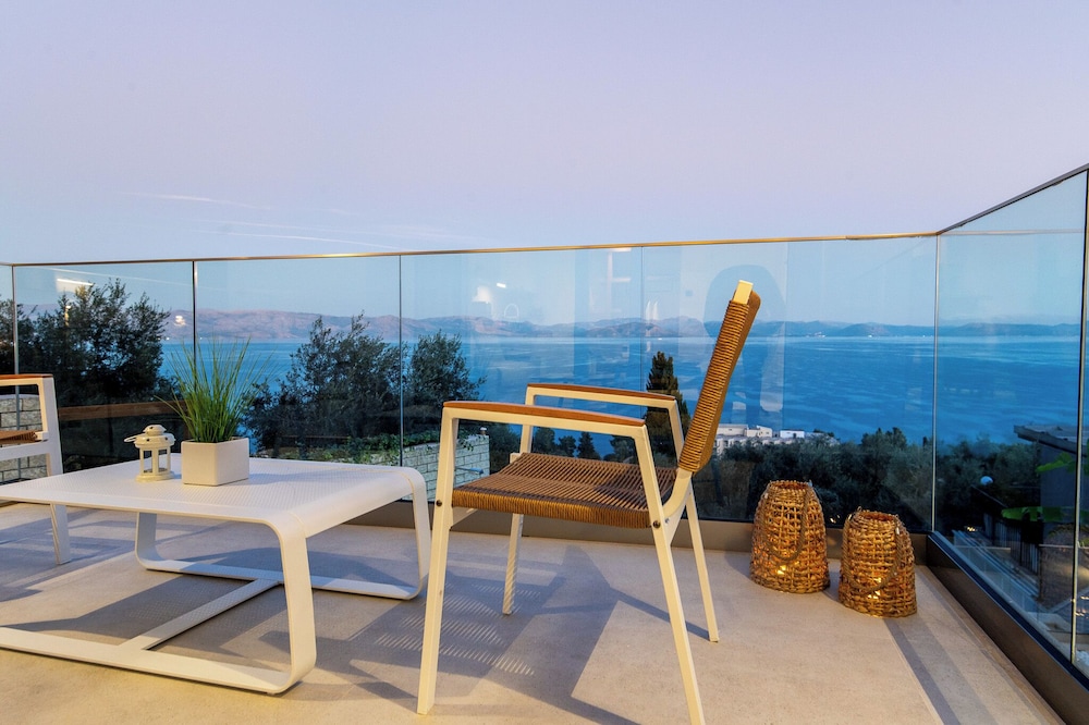 Achillion Luxury Corfu Villa 31/55