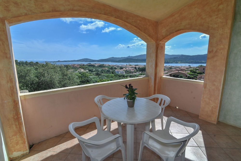 RESIDENCE LA COSTA 11/49