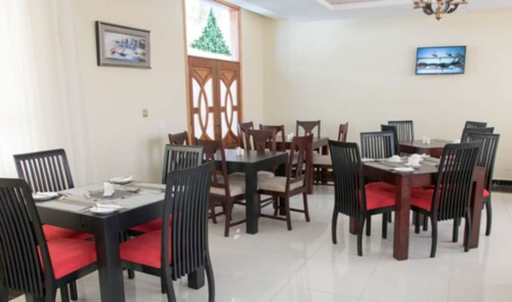 Astorian Grand Hotel 42/50