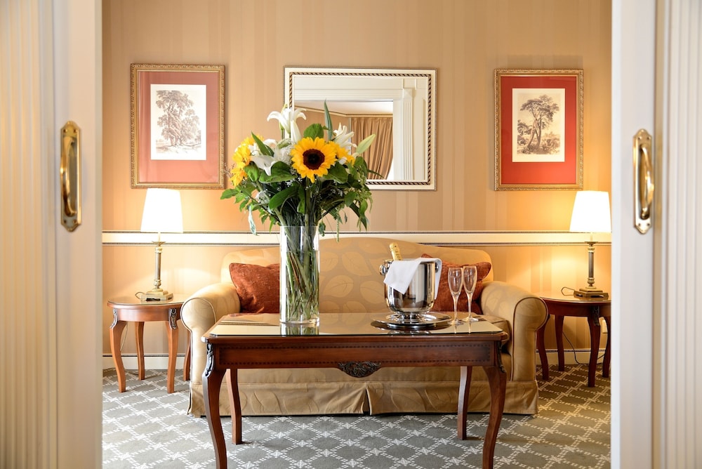 Carlton Lausanne Boutique Hotel 31/47