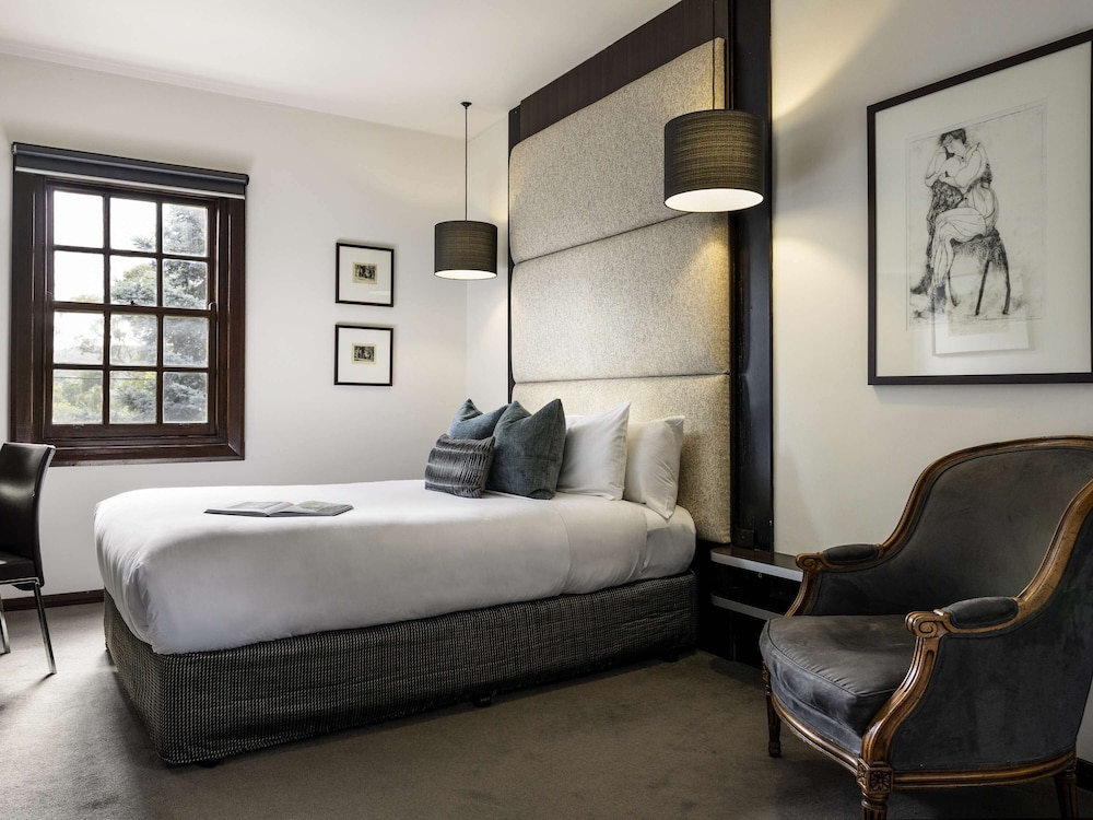 Mineral Springs Hotel 9/50