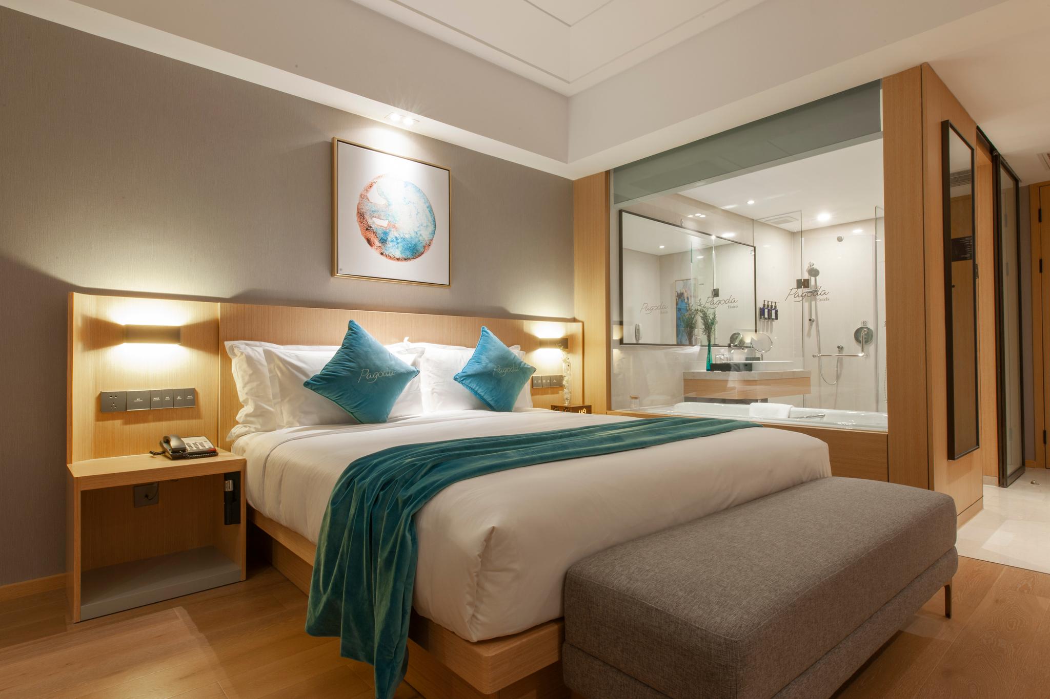 Select, Queen Bed