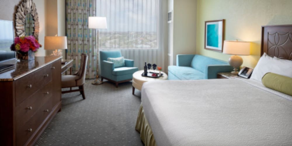 Room, King Bed, Island View, Sofa