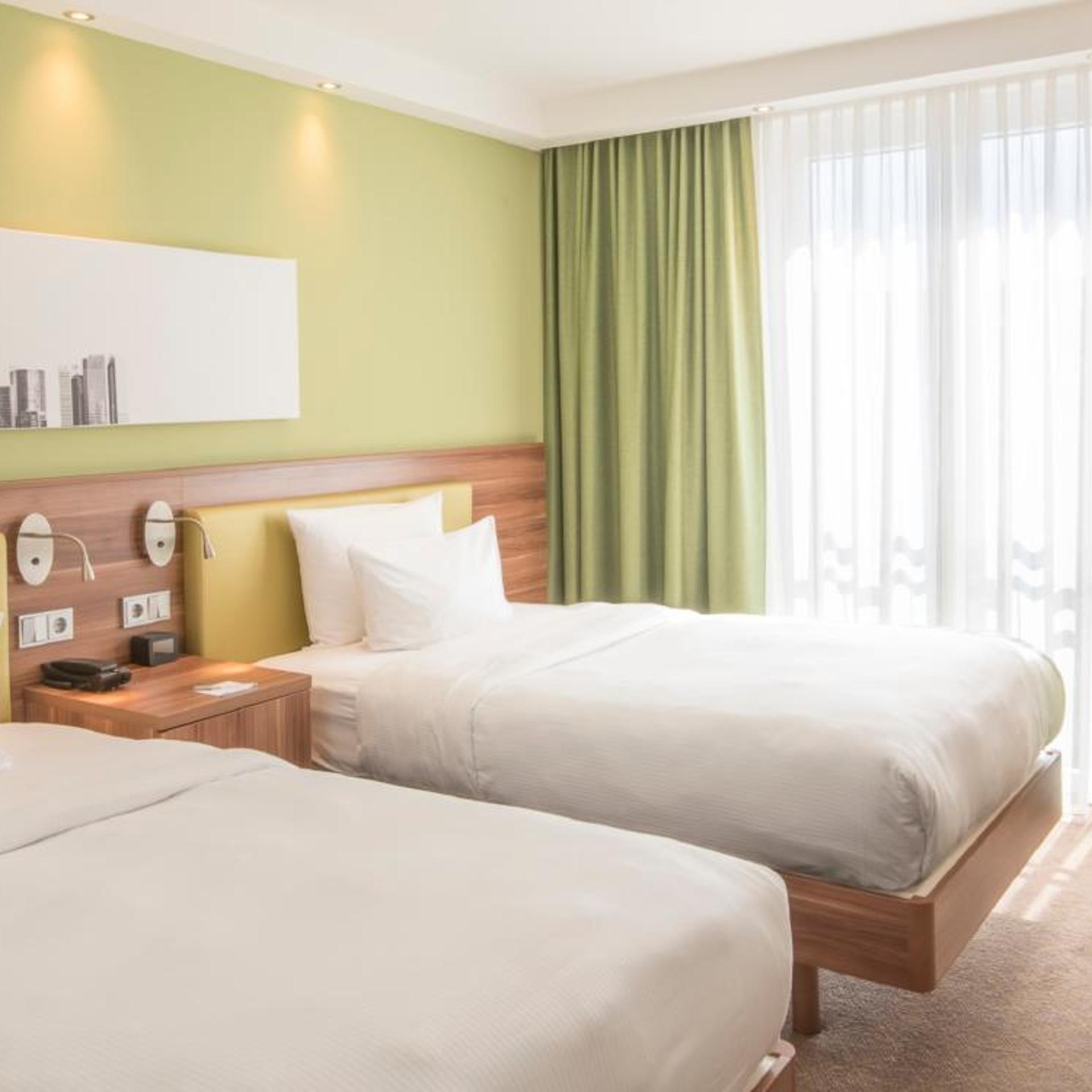 Room, Single Bed