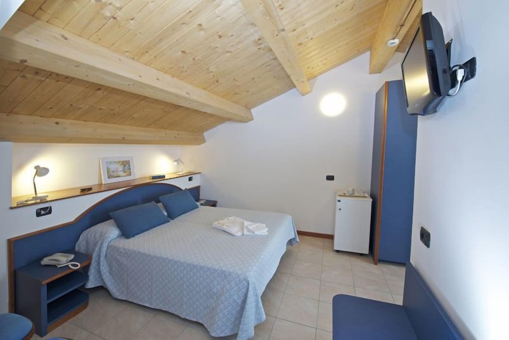 Hotel Torretta 11/23