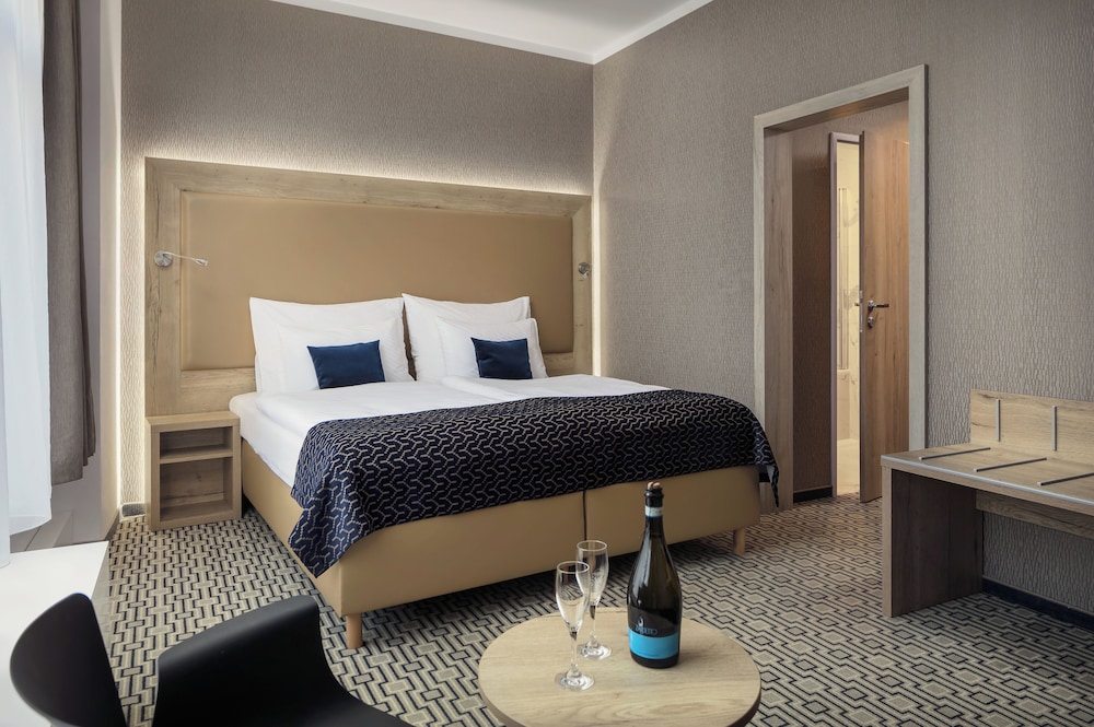 Astoria Hotel 21/56