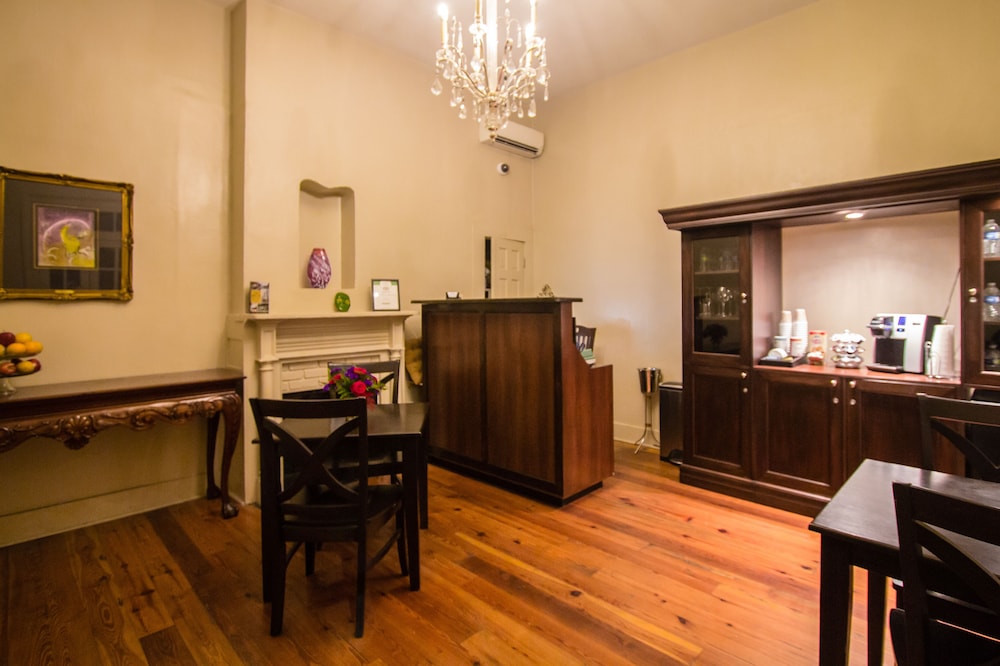 Inn On Ursulines 41/45