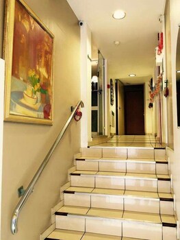 Brit Hotel Bosquet 20/27