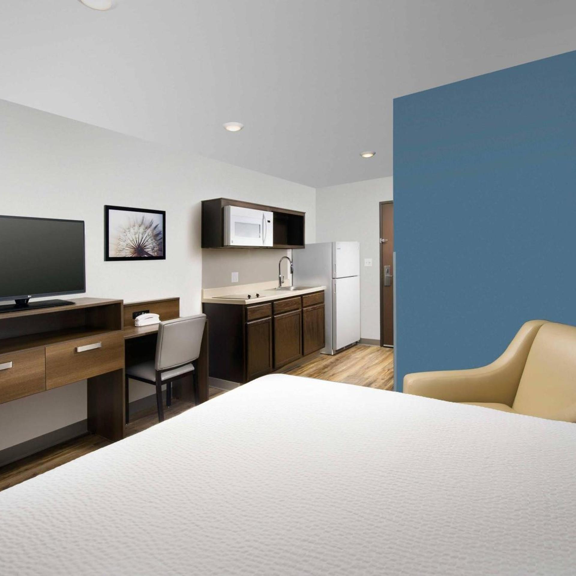 WoodSpring Suites Cleveland North 15/30