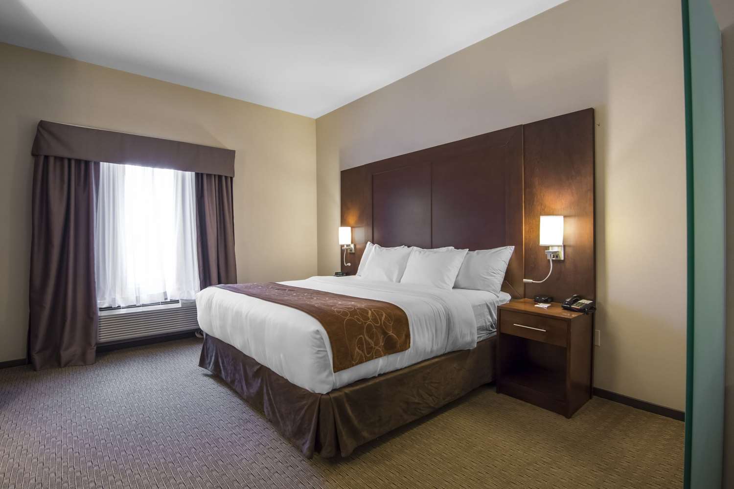 Comfort Suites Saskatoon 12/43