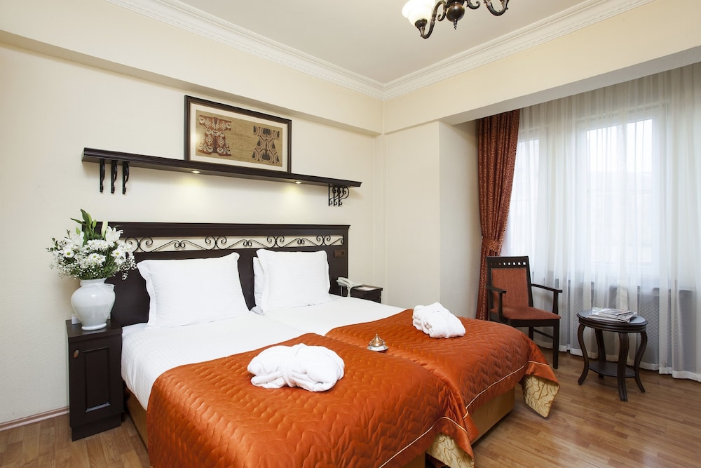 Ottoman Imperial Hotel Istanbul 54/73
