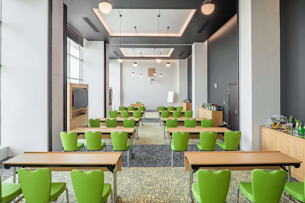 بارك إن باي راديسون جدة طريق المدينة(Park Inn By Radisson Jeddah Madinah Road) 60/65