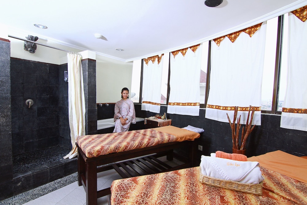 Grand Arkenso Park View Simpang Lima (ex. Horison Semarang) 37/61