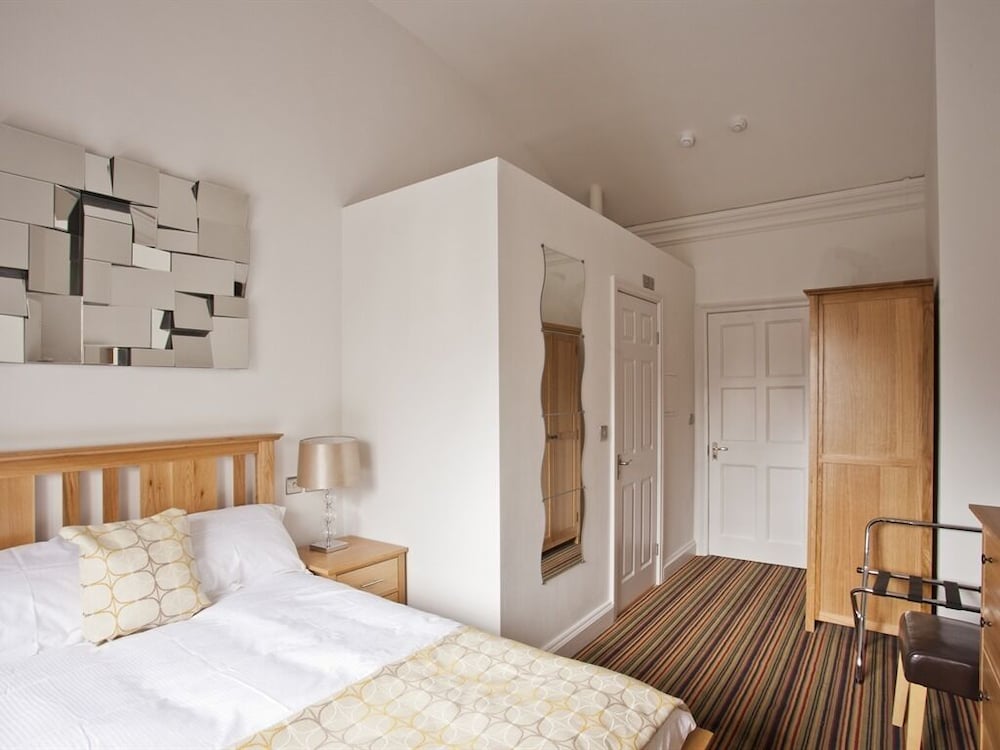 Burton Stone Inn 14/50
