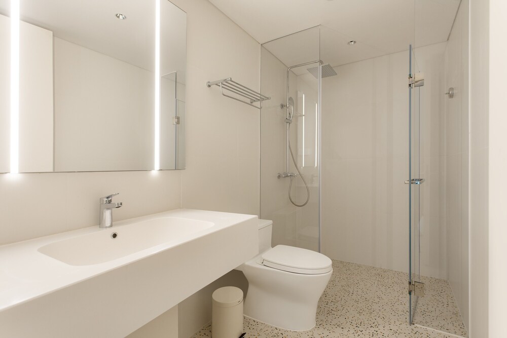 Stey Qianhai Hotel & Apartment 63/66