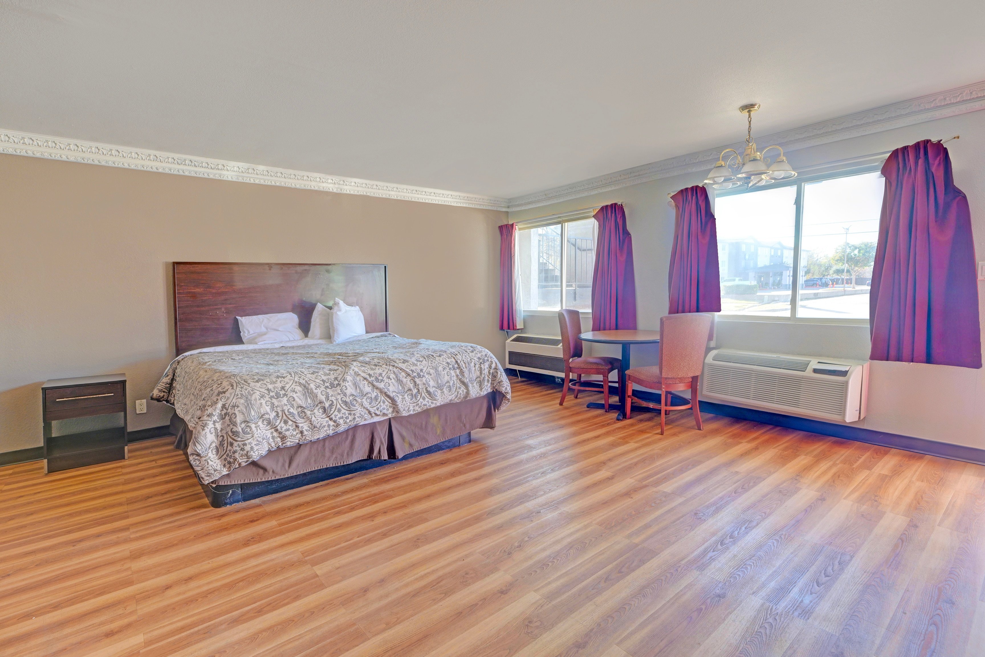 Travelers inn by OYO Wichita Falls 14/54