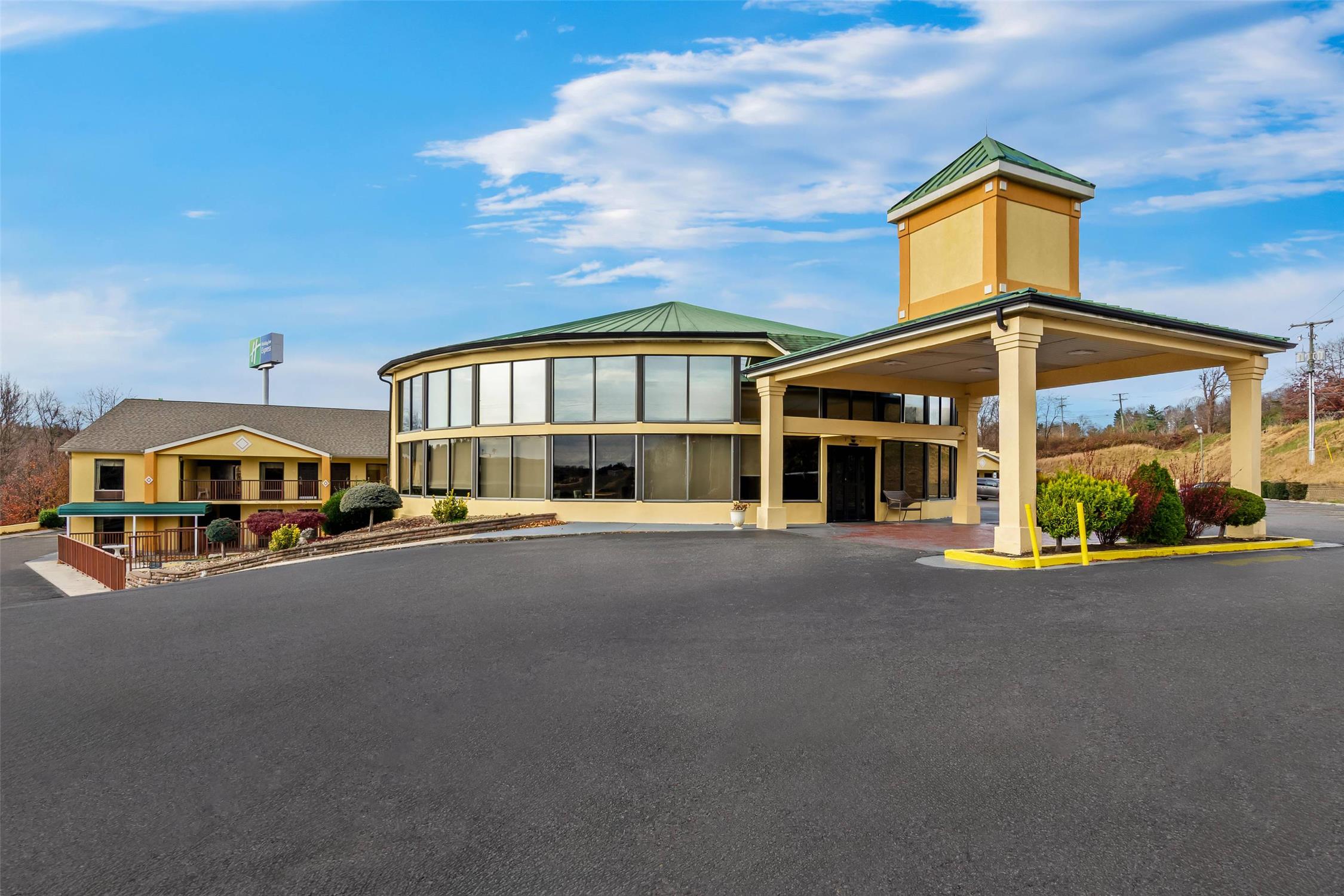 Quality Inn Hillsville 45/48