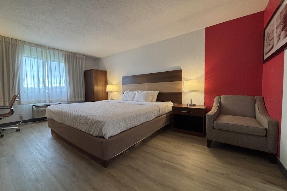 Ramada by Wyndham Effingham 10/41