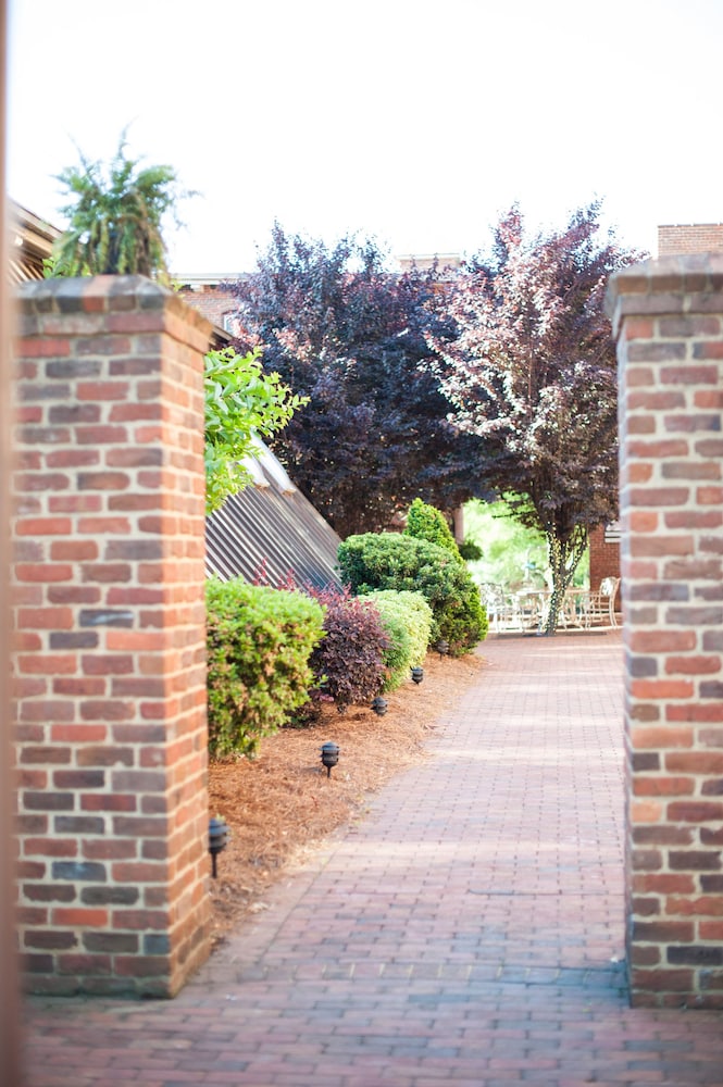 The Historic Brookstown Inn, Trademark Collection by Wyndham 67/72
